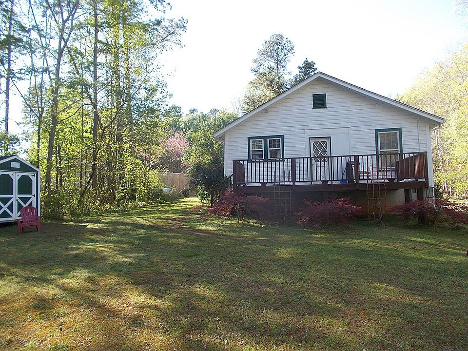 2nd image of 1633 E Greensboro Chapel Hill Rd