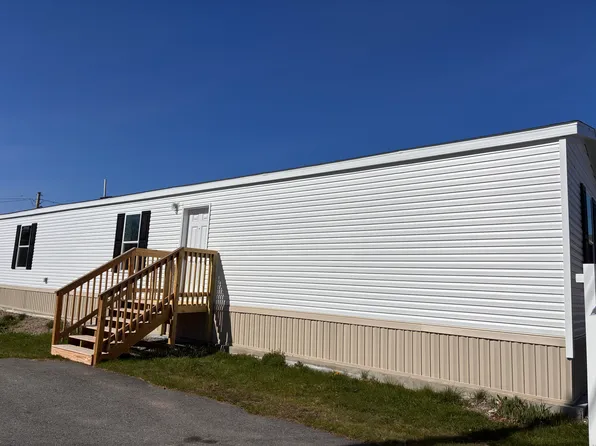 33 Black Bear Road, Brewer, ME 04412