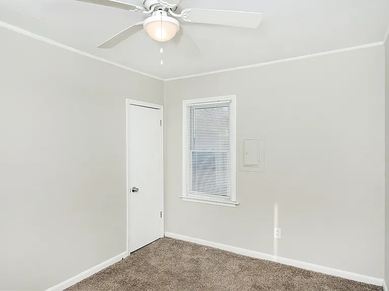 2318 Fisher St — Photo 14