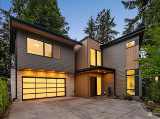 10335 NE 43rd St, Kirkland, WA