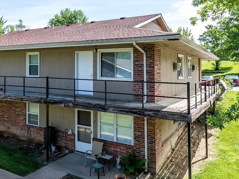 8 Wallingford Dr — Photo 4
