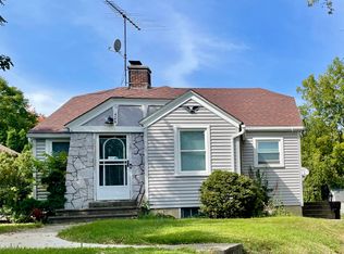 404 Maple St, Marengo, IL 60152