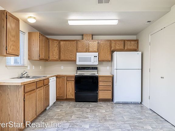 4th image of 4736 Hibiscus St #Street8