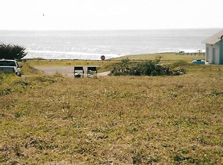 21 Clam Ct, Whitethorn, CA 95589