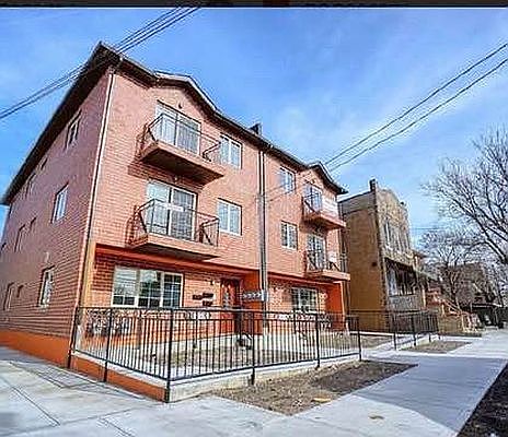 1st image of 2543 W 17th St #2