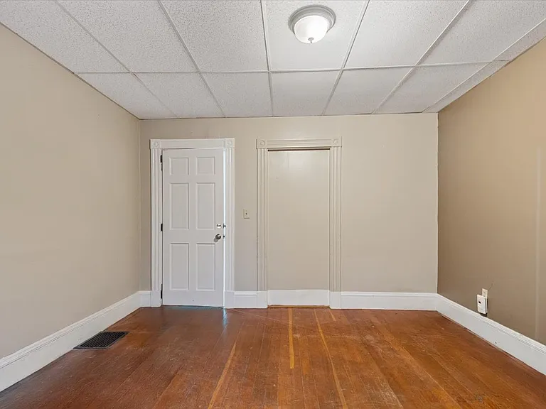 41 Gamage Ave #2 — Photo 22