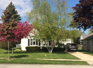 3065 S 54th St, Milwaukee, WI 53219