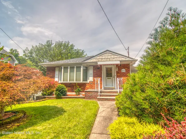 61 Pitt Ave, Staten Island, NY 10314