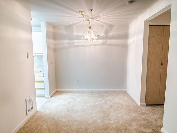 5th image of 7453 133rd Ave SE #D-101