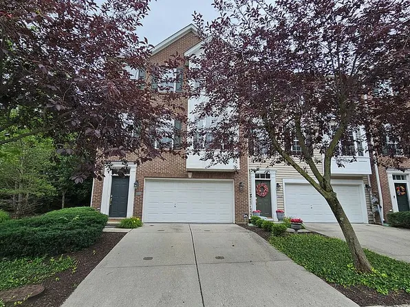 3305 Decker Ridge Dr, Indianapolis, IN 46268