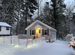 4 1st St, Windham, NH 03087