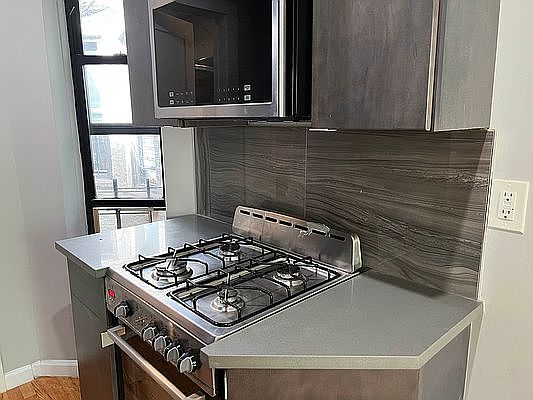 1st image of 421 E 114th St APT 1D