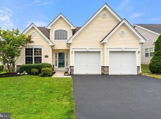 29 Mulberry Dr, Manahawkin, NJ 08050