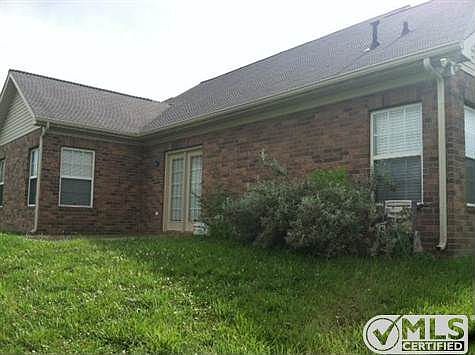 2nd image of 505 Twin Oaks Cir