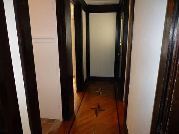 4th image of 1214 Leavenworth St