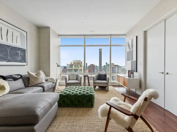 151 East 58th Street 32C image 1 of 14