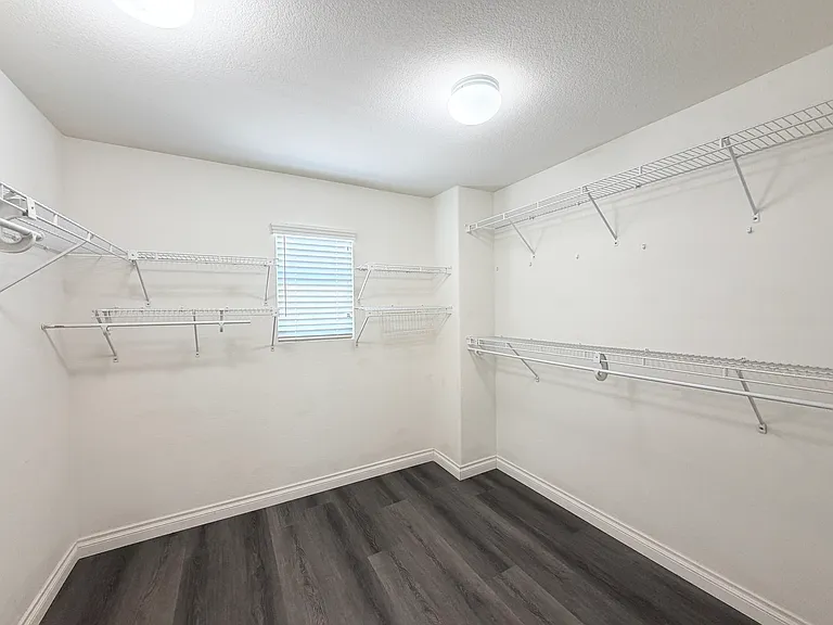 1884 Pinnacle Way — Photo 29
