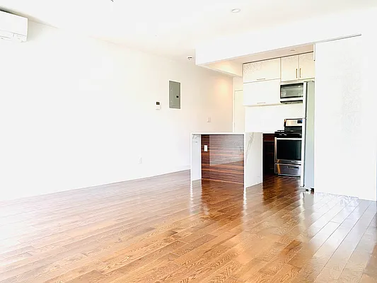 Rented by Blue Egg Realty Corp | media 15