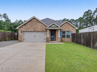 5237 Overland Dr, Biloxi, MS 39532