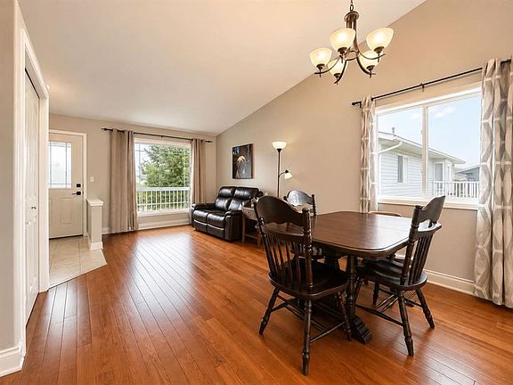 4th image of 9344 N Stern Cres