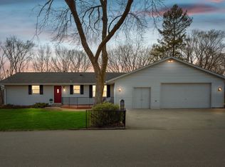 14045 Hillcrest Pl, Rogers, MN 55374