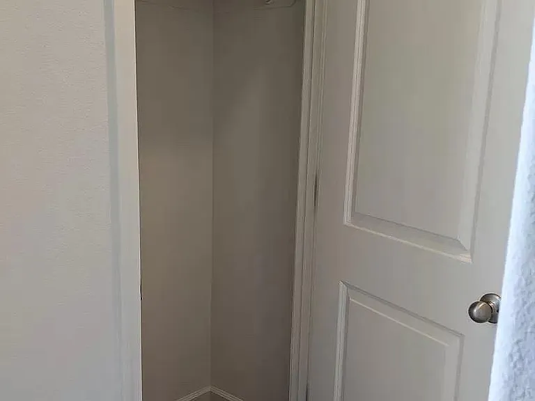 178 Korbel Ave — Photo 15