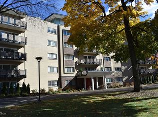 255 N Portage Path APT 409, Akron, OH 44303