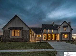 1608 S 219th Ave, Elkhorn, NE 68022