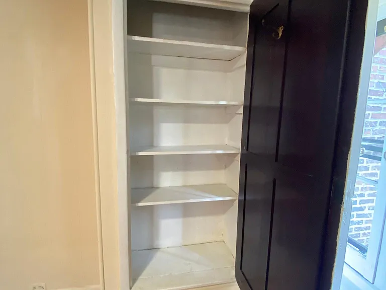 4420 Osage Ave #3R — Photo 6