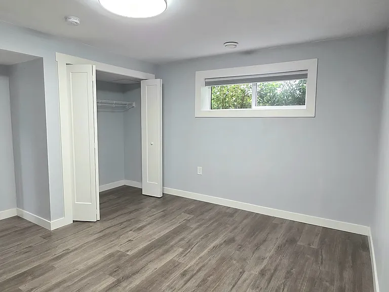 76 E Rundle Pl SW — Photo 11