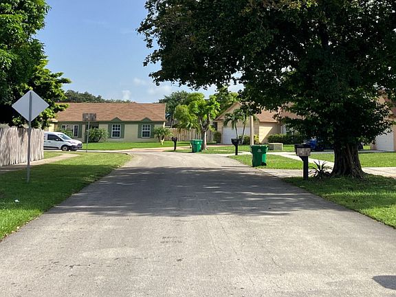 5th image of 2301 Dunhill Ave