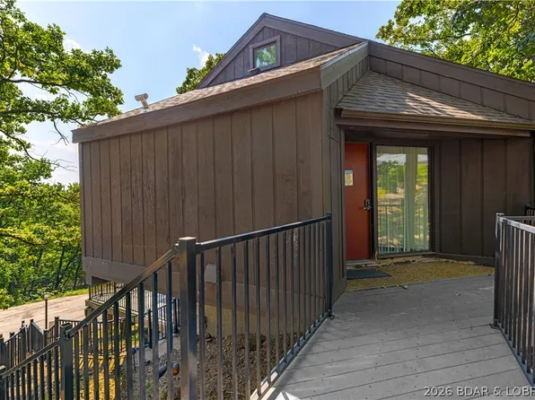 61 Tree Top Dr #52, Lake Ozark, MO 65049