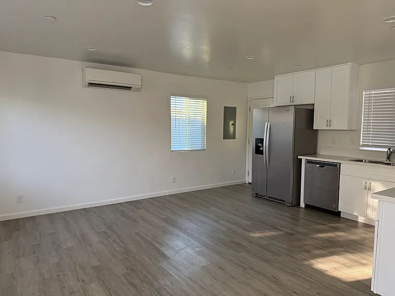 206 W Robertson Rd #A — Photo 4