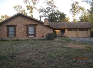 940 Lockwood Dr, Beaumont, TX 77706