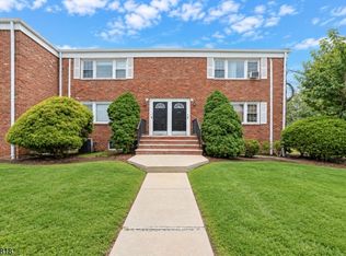 3 Columbia Dr #1A, Bridgewater Twp., NJ 08807