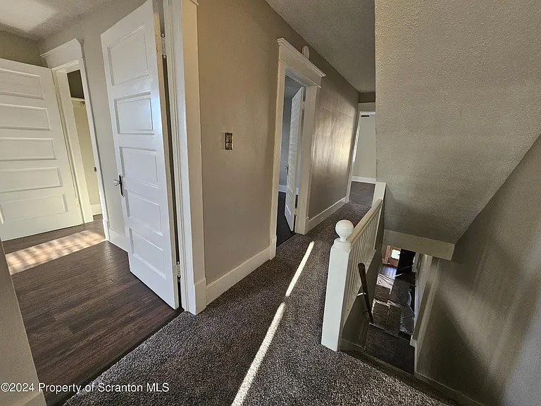 2122 N Main Ave — Photo 11