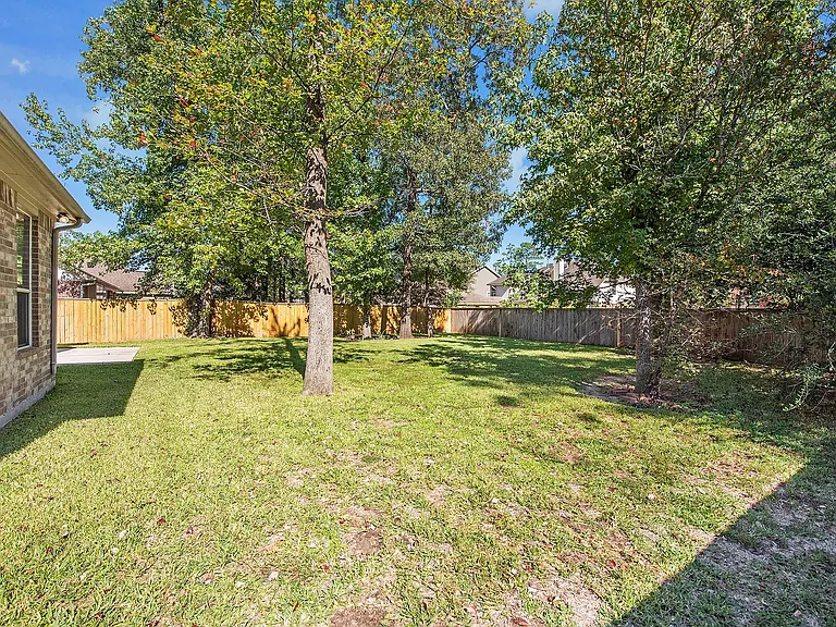 158 Rocky Point Dr — Photo 33