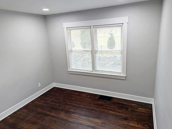 5th image of 410 Fairfield Ave NW