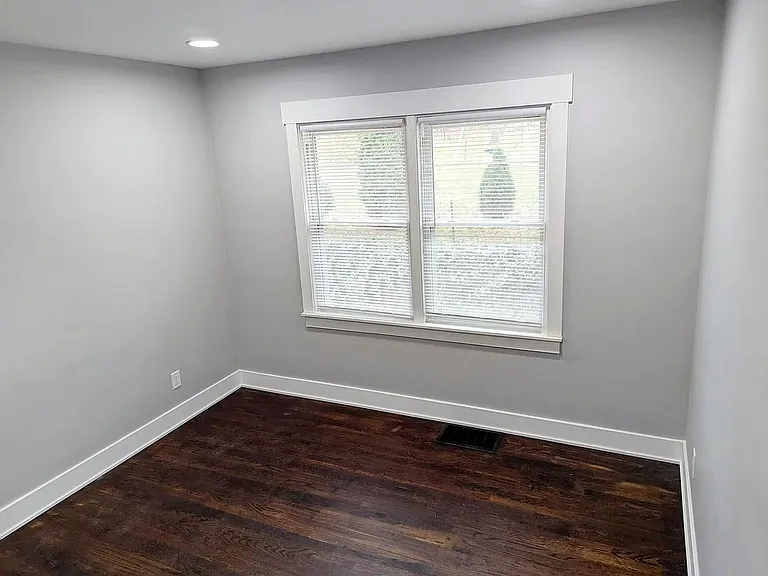 410 Fairfield Ave NW — Photo 5