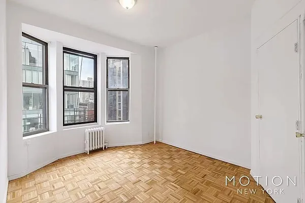 Rented by MOTION New York | media 6