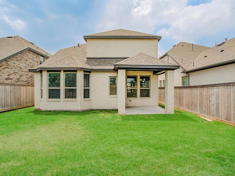14910 Mossycup Spur Way — Photo 38