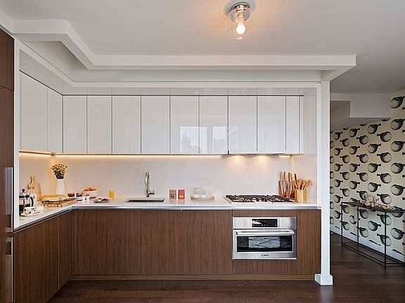 4th image of 605 W 42nd St #24M