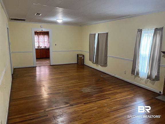 4th image of 5055 Overlook Rd