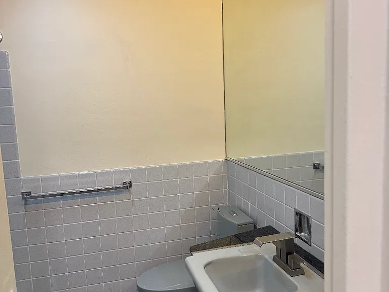 5701 N Sheridan Rd #26Q — Photo 2