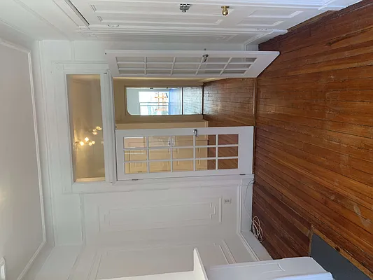 Rented by Flatiron Real Estate Advisors LLC | media 25