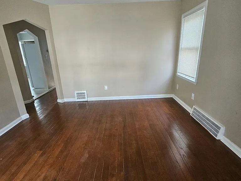 8673 Artesian St — Photo 3