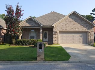 3238 Drake Dr, Benton, AR 72019