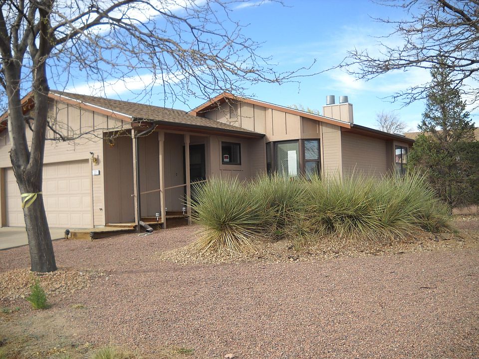 Front of the Buttercup property, the other unit is further b