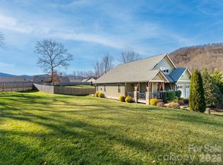 6 Starwood Valley Trl, Arden, NC 28704