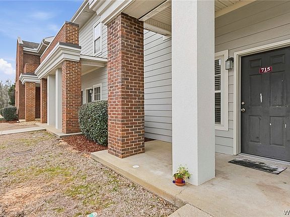 4th image of 3218 Veterans Memorial Pkwy APT 715
